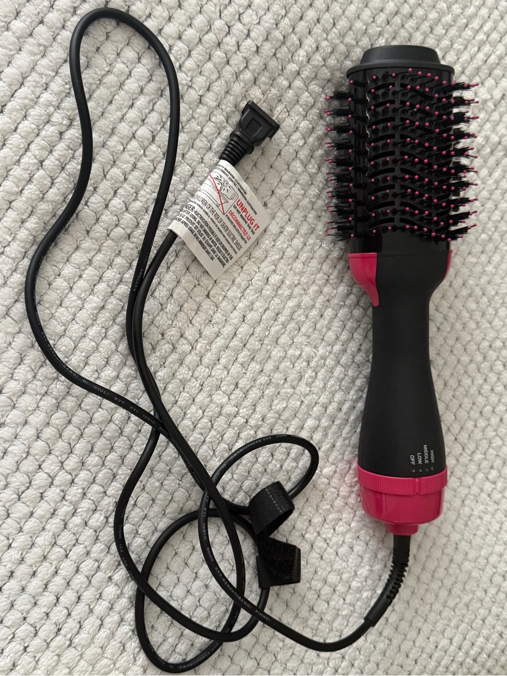 Hot Air Styling Brush - Pink and Black